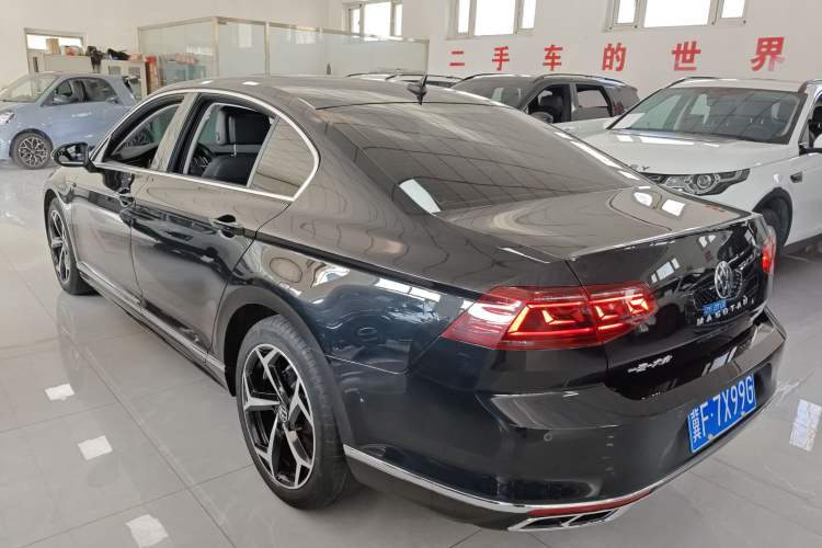 Used Volkswagen Magotan 2023 2 Million Units Commemorative Edition 330TSI DSG Luxury Version
