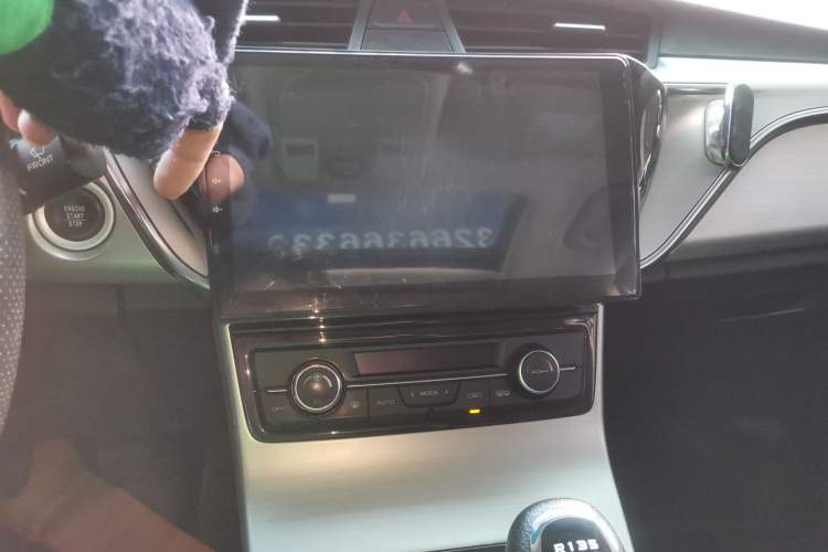 Used Geely Auto Emgrand GL 2017 1.3T Manual Elite Model