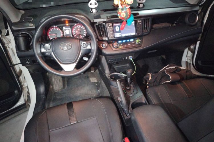 Used Toyota RAV4 2019 2.0L CVT Two-Wheel Drive Fashion X Limited Edition China V Standard
