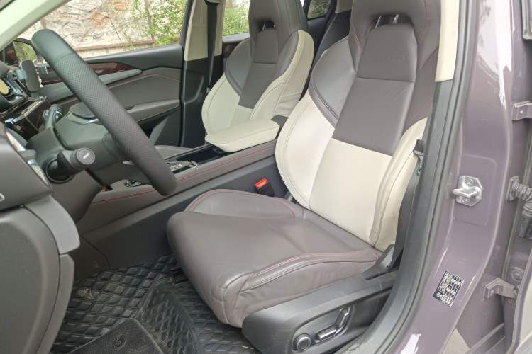 Used Lynk & Co 02 2019 High-Energy Edition 2.0T Automatic Two-Wheel Drive Shine Pro Edition China VI Standard
