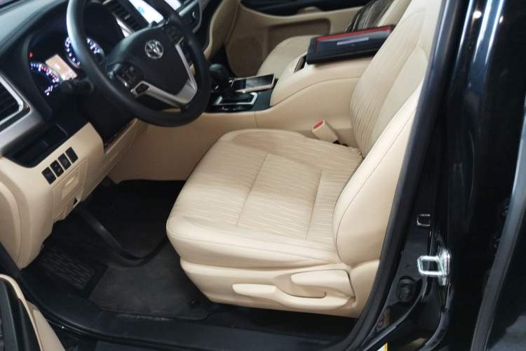 Used Toyota Highlander 2018 2.0T Four-Wheel Drive Elite Edition 7 Seats China V Standard
