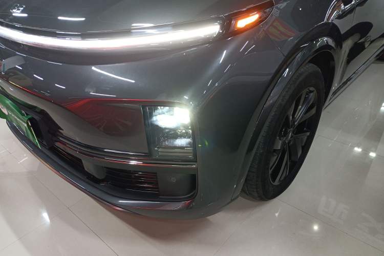 Used Li Auto L8 2023 Pro Model
