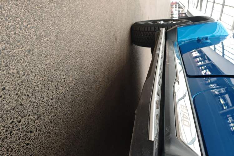 Used Beijing Auto BJ40 2019 2.3T Automatic Four-Wheel Drive Urban Hunter Edition Flagship Model China VI Emission Standard
