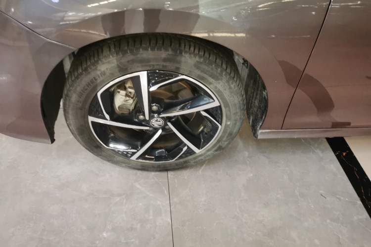 Used MG 5 2021 Revised 300TGI DCT Qingshè Luxurious Enjoyment Edition
