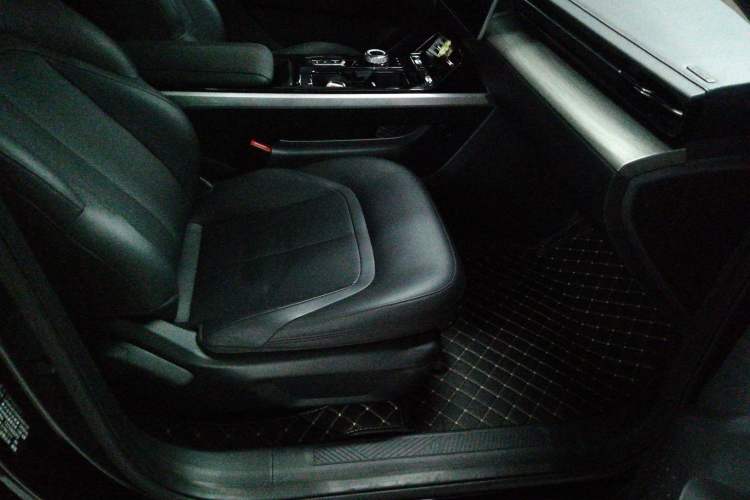 Used Wuling Xingguang 2024 Co-Creation Edition 510 Advanced Model
