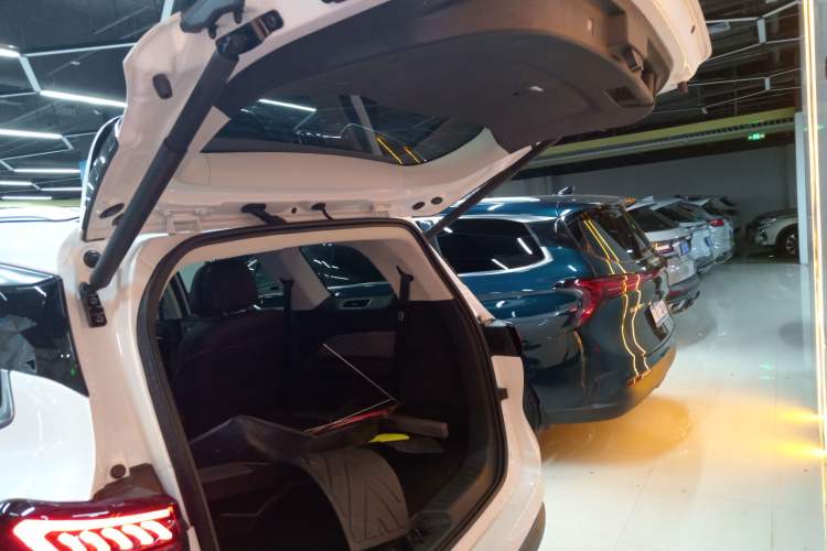 Used FORTHING Yacht 2022 1.5T DCT Chasing-the-Waves Edition
