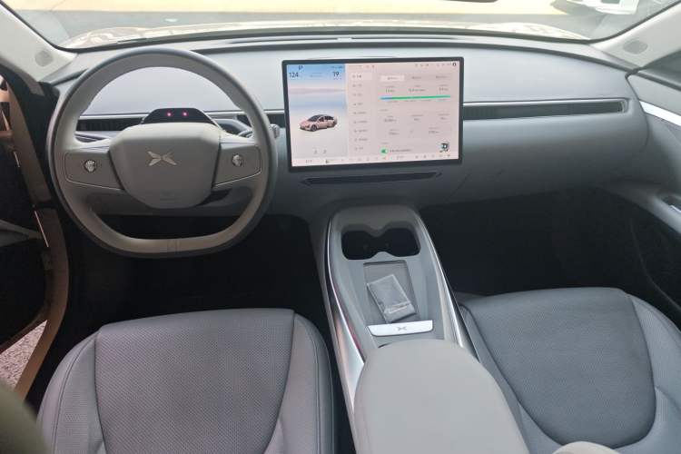 Used XPeng MONA M03 2024 620 with Ultra-Long Range
