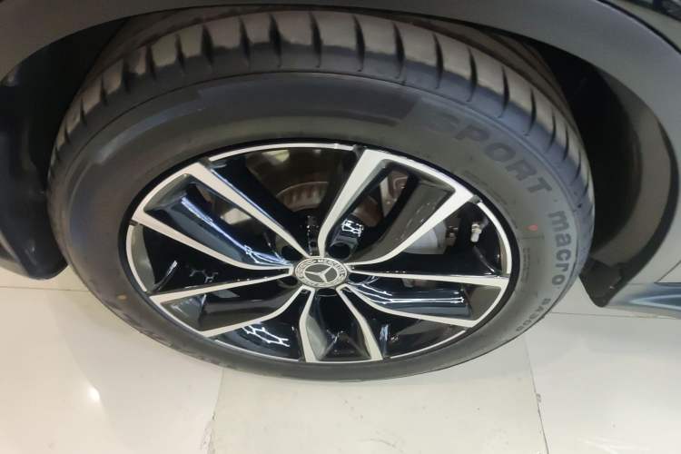 Used Mercedes-Benz GLC 2020 Facelift GLC 300 L 4MATIC Dynamic Edition