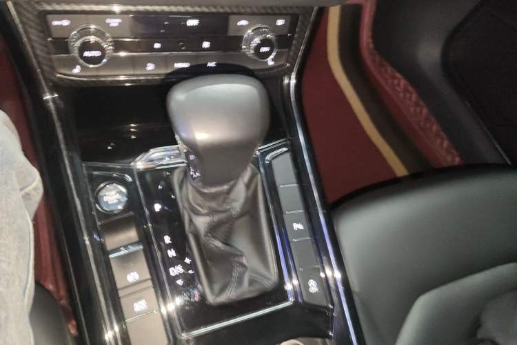 Used Volkswagen Phideon 2019 380TSI Two-Wheel Drive Business Edition China V Standard