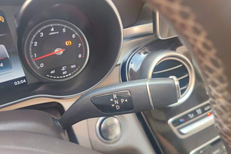 Used Mercedes-Benz C-Class 2015 C 200 L