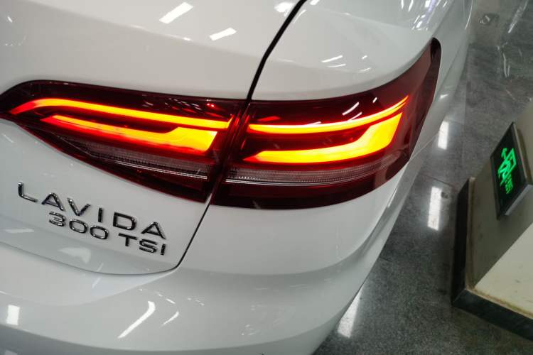 Used Volkswagen Lavida 2024 300TSI DSG Starry Sky Leading Edition