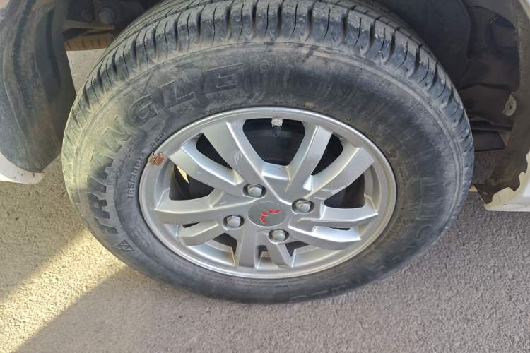 Used Wuling Hongguang 2019 1.5L S Standard Version China VI LAR
