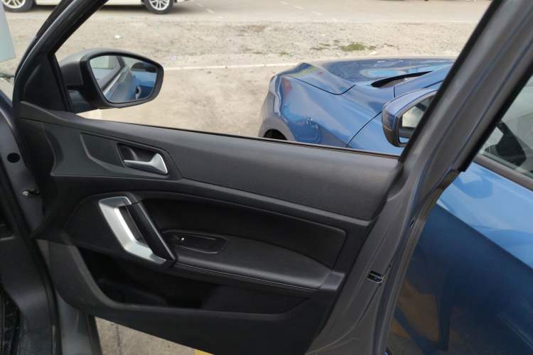 Used Peugeot 308 2019 230THP Automatic Luxury Edition China VI Standard
