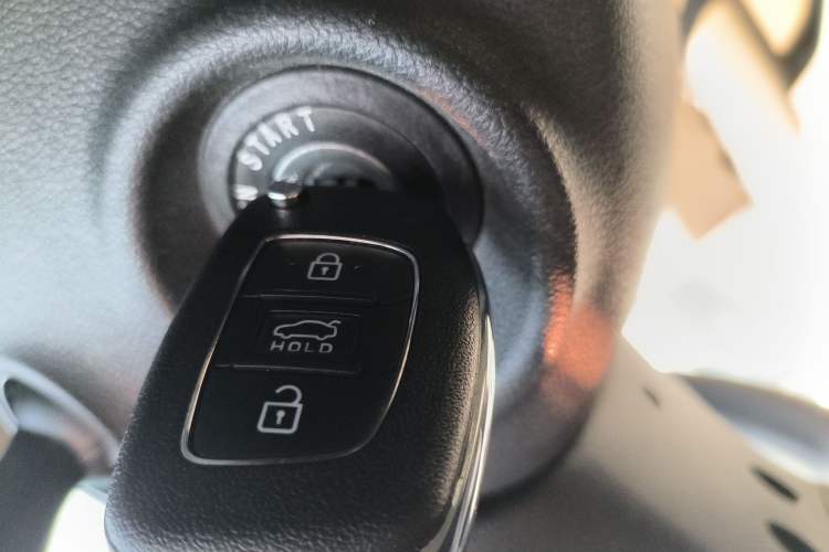 Used Hyundai Elantra 2016 1.6L Automatic ZhiXuan – Elite Version