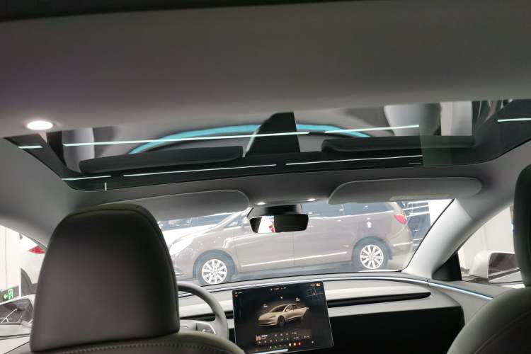 Used Tesla Model 3 2023 Rear-Wheel-Drive Version
