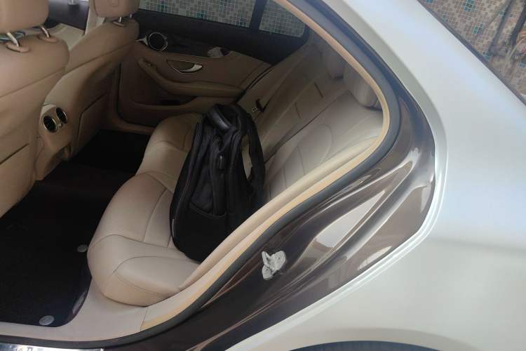 Used Mercedes-Benz C-Class 2015 C 200 L