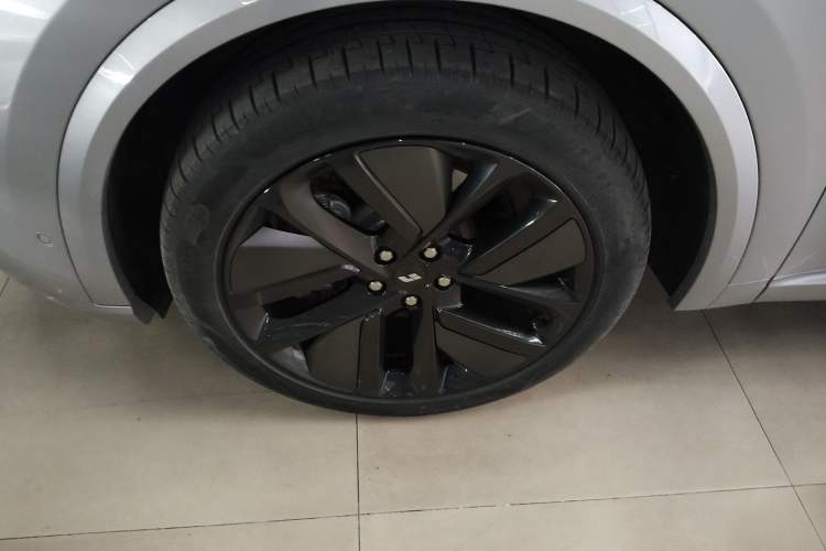 Used Li Auto L9 2022 Max model
