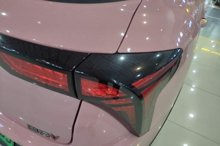 Used NETA V 2022 Chao 400 Lite Pink Custom Edition