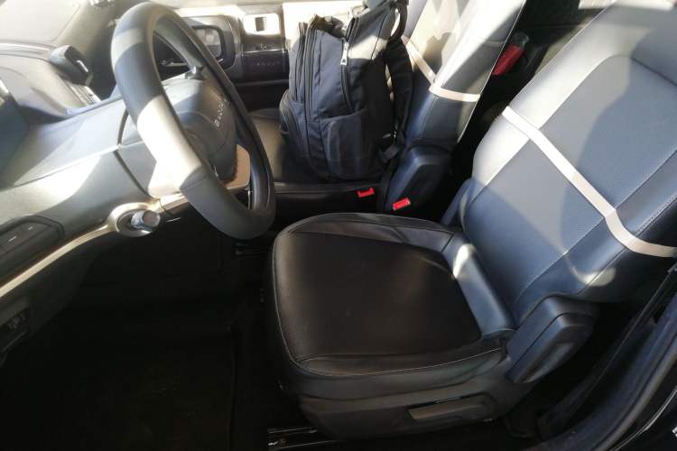 Used Baojun KiWi EV 2022 Designer Lite Edition Lithium Iron Phosphate
