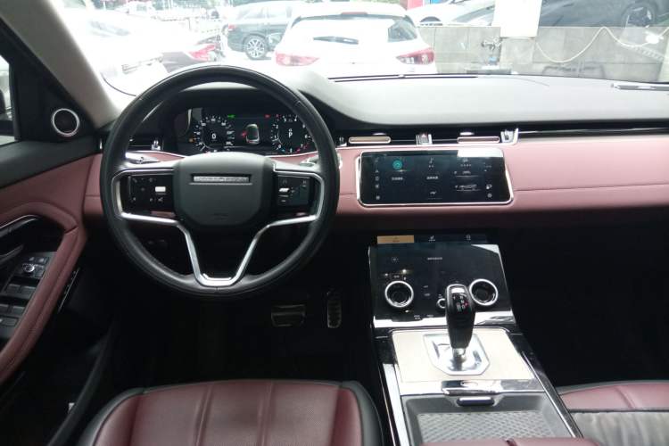 Used Land Rover Range Rover Evoque 2022 Aurora L 249 PS R-Dynamic Luxury Edition
