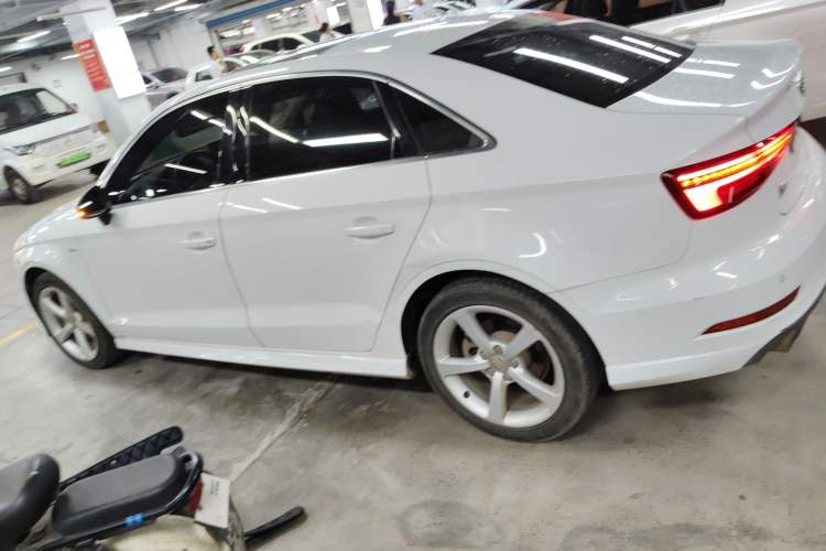 Used Audi A3 2017 Limousine 35 TFSI Fashion Model
