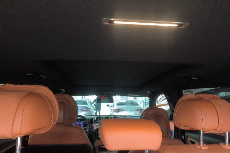 Used Mercedes-Benz GLC 2024 GLC 260 L 4MATIC Dynamic Edition 7-seater
