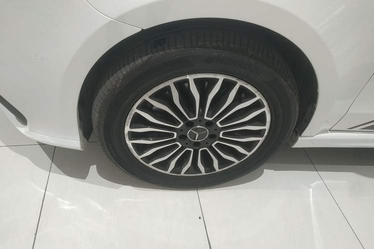 Used Mercedes-Benz V-Class 2017 V 260 L Prestige Extended Edition