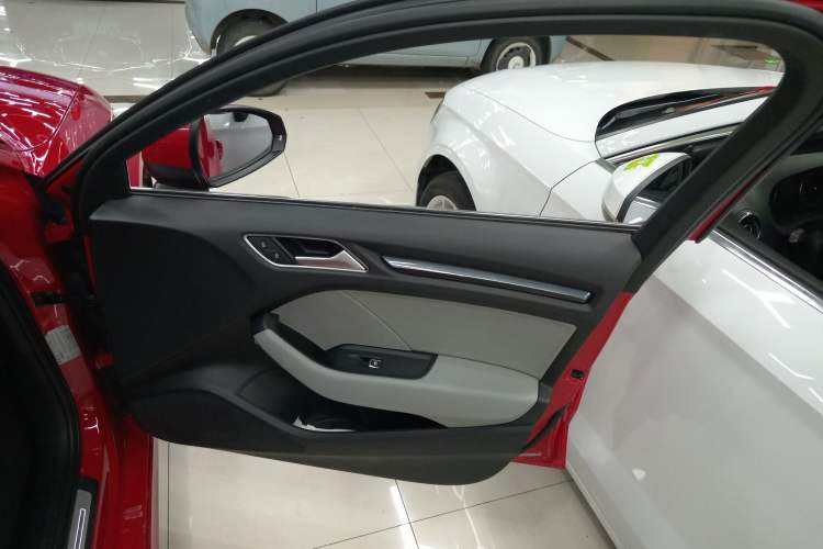 Used Audi A3 2020 Limousine 35 TFSI Fashion Edition China VI Emission Standard