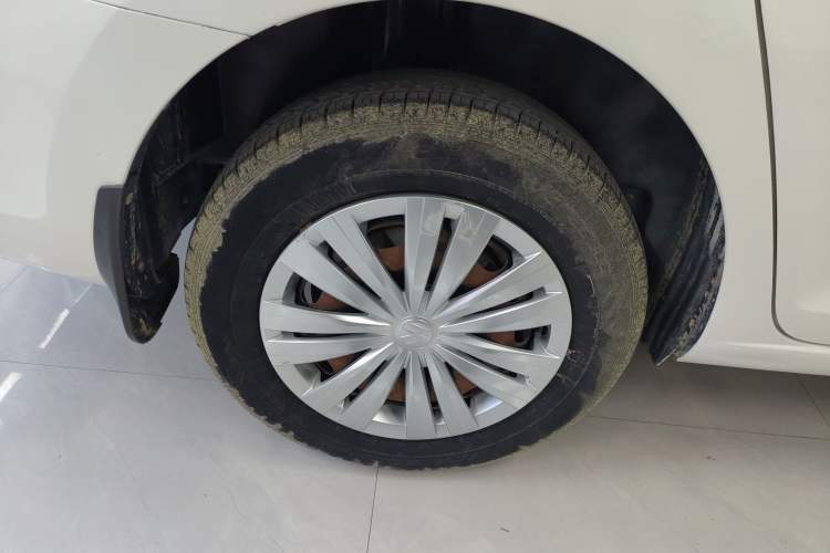 Used Volkswagen Santana 2016 1.6L Manual Fashion Edition
