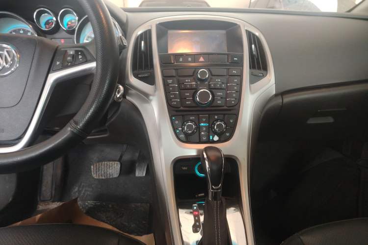 Used Buick GT 2014 XT 1.6L Automatic Fashion Edition
