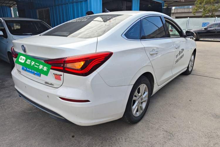 Used Changan Eado 2019 High-Energy Edition 1.6L GDI Manual Pioneer Model China VI Standard
