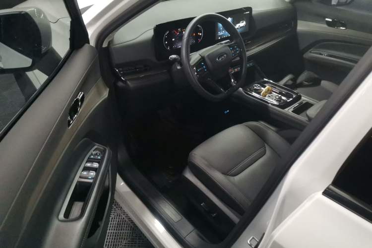 Used Ford Equator Sport 2023 EcoBoost 170 Elite Model
