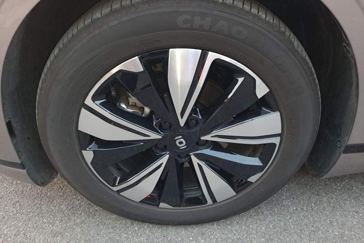 Used  A07 2025 All-Electric "Real Bargain" 525 Luxury Model
