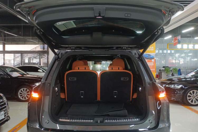 Used Li Auto L9 2022 Max model
