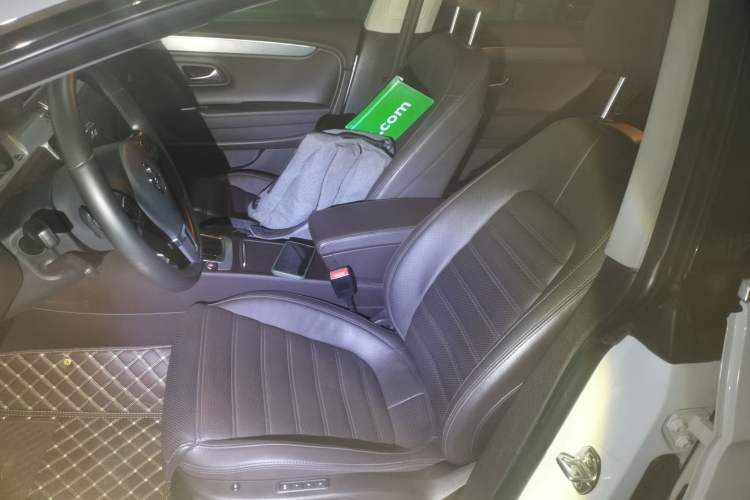 Used Volkswagen FAW-Volkswagen CC 2018 2.0 TSI Luxury Model
