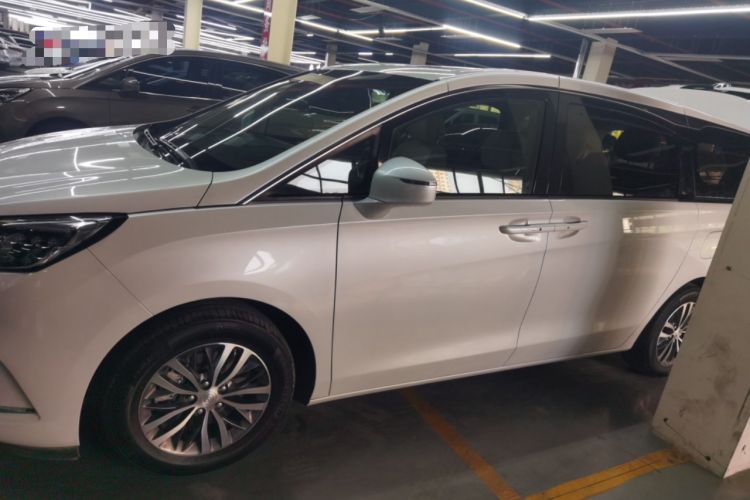 Used Buick GL8 2022 ES Landtrek 653T Comfort Edition
