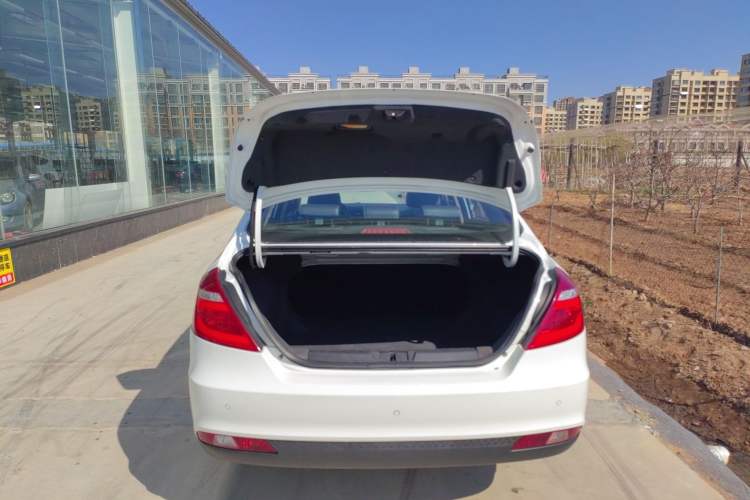 Used Geely Auto Emgrand 2017 Sedan Million Edition 1.5L Manual - Upward Version