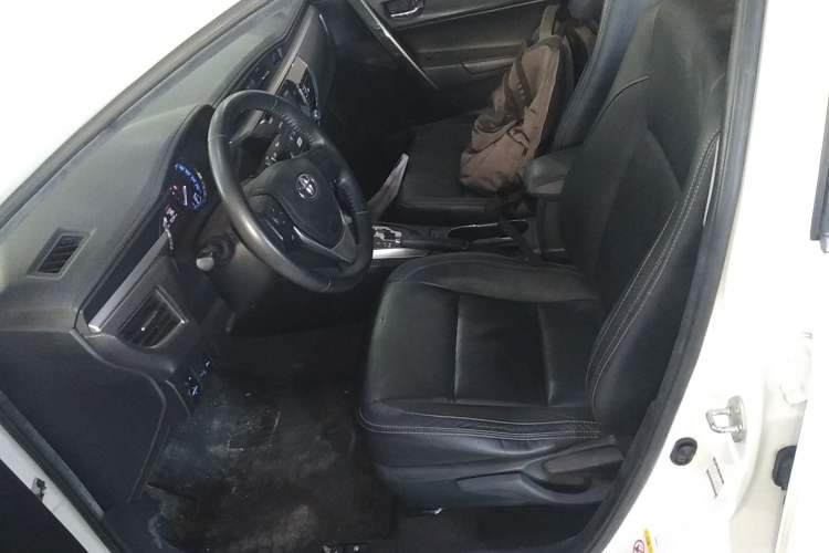 Used Toyota Corolla 2014 1.6L CVT GL-i Leather Edition
