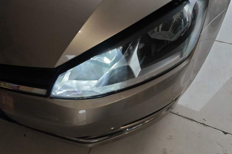 Used Volkswagen Golf 2016 1.6L Automatic Fashion Model