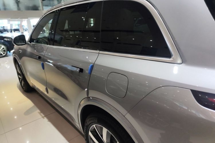 Used Li Auto L8 2023 Pro Model
