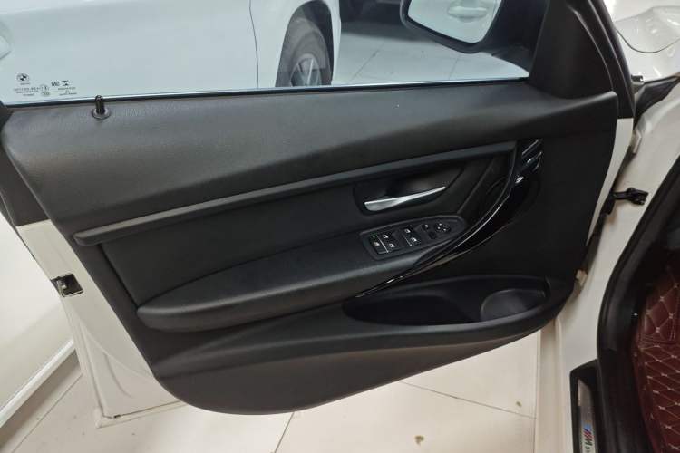 Used BMW 3 Series 2017 320Li Fashion Model
