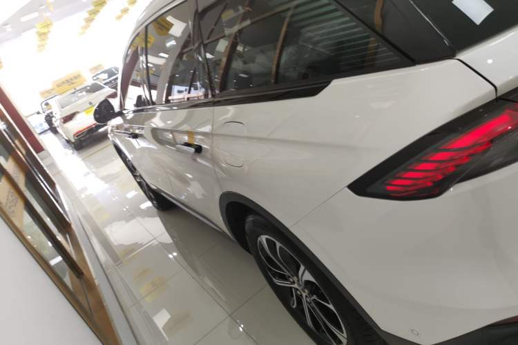 Used Lincoln Nautilus 2023 2.0T All-Wheel-Drive Luxury Edition
