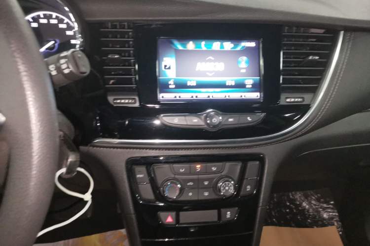 Used Buick Encore 2018 18T Automatic Two-Wheel Drive Urban Leading Model
