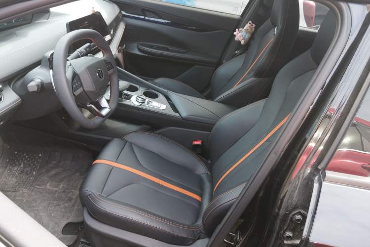Used Changan UNI-V 2024 1.5T Prestige Edition
