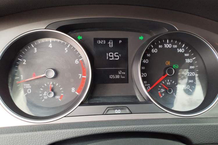 Used Volkswagen Golf 2016 1.6L Automatic Fashion Model