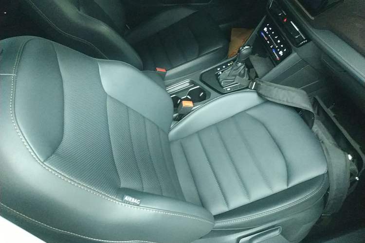 Used Volkswagen Tharu 2022 280TSI Two-Wheel-Drive Luxury Edition