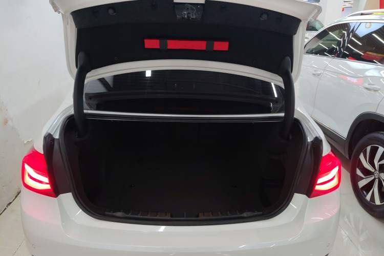 Used BMW 3 Series 2019 320Li Fashion Model
