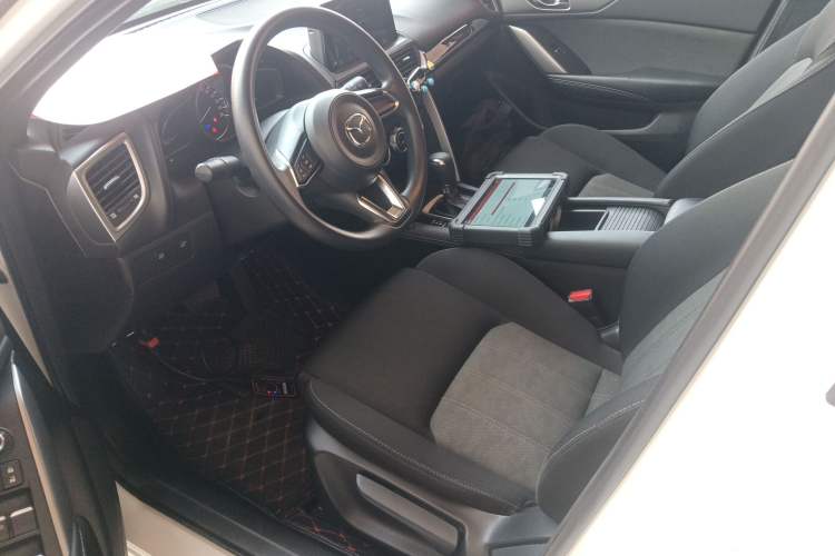 Used Mazda CX-4 2018 2.0L Automatic Two-Wheel Drive Blue Sky Dynamic Version China VI Standard
