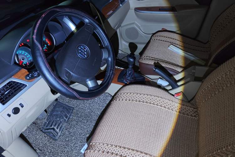 Used Buick Excelle 2013 1.5L Manual Luxury Model
