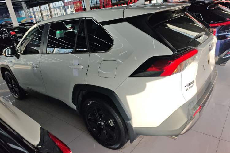 Used Toyota RAV4 2022 Dual-Engine 2.5L E-CVT Four-Wheel Drive Elite Plus Edition